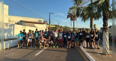 PREMIACÕES DA CORRIDA DE RUA RUN JUNHO,NA AVENIDA JOSÉ CAVALCANTE EM URUÇUÍ-PIAUÍ, ORGANIZAÇÃO SÉRGIO GUIMARÃES.